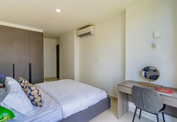 2 Bedroom Condo For Rent - The Peak, Tonle Bassac, Phnom Penh thumbnail