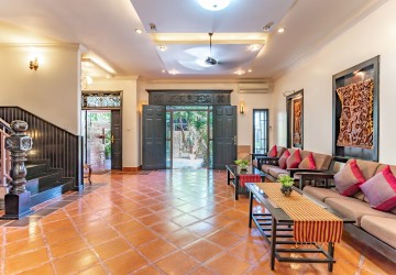 4 Bedroom Twin Villa For Rent - Bassac Garden, Tonle Bassac, Phnom Penh thumbnail