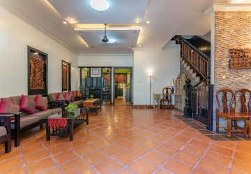 4 Bedroom Twin Villa For Rent - Bassac Garden, Tonle Bassac, Phnom Penh thumbnail