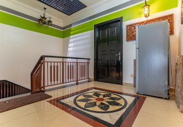 4 Bedroom Twin Villa For Rent - Bassac Garden, Tonle Bassac, Phnom Penh thumbnail