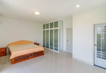 4 Bedroom Twin Villa For Rent-Borey Penghouth Boeng Snor, Nirot, Phnom Penh thumbnail