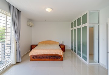 4 Bedroom Twin Villa For Rent-Borey Penghouth Boeng Snor, Nirot, Phnom Penh thumbnail