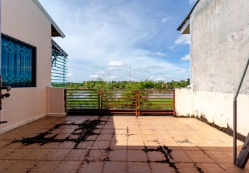 2 Bedroom House For Sale - Kandaek, Siem Reap thumbnail