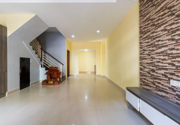2 Bedroom House For Sale - Svay Dangkum, Siem Reap thumbnail