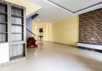 2 Bedroom House For Sale - Svay Dangkum, Siem Reap thumbnail