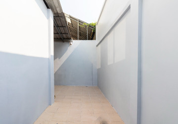 2 Bedroom House For Sale - Svay Dangkum, Siem Reap thumbnail