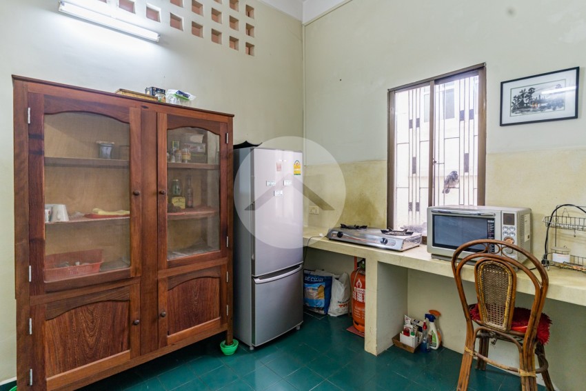 Renovated Duplex 2 Bedroom For Rent - Chey Chumnas, Phnom Penh