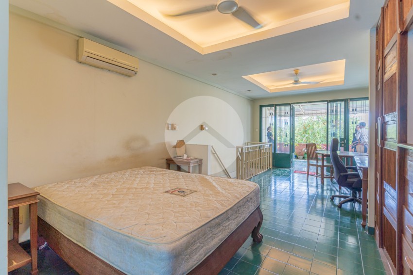 Renovated Duplex 2 Bedroom For Rent - Chey Chumnas, Phnom Penh