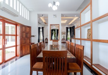 4 Bedroom Villa  For Rent - Sala Kamreuk, Siem Reap thumbnail