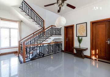 4 Bedroom Villa  For Rent - Sala Kamreuk, Siem Reap thumbnail