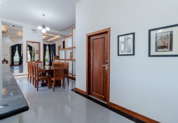 4 Bedroom Villa  For Rent - Sala Kamreuk, Siem Reap thumbnail