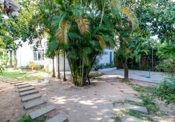 4 Bedroom Villa  For Rent - Sala Kamreuk, Siem Reap thumbnail