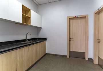 300 Sqm Office Space For Rent - BKK1, Phnom Penh thumbnail