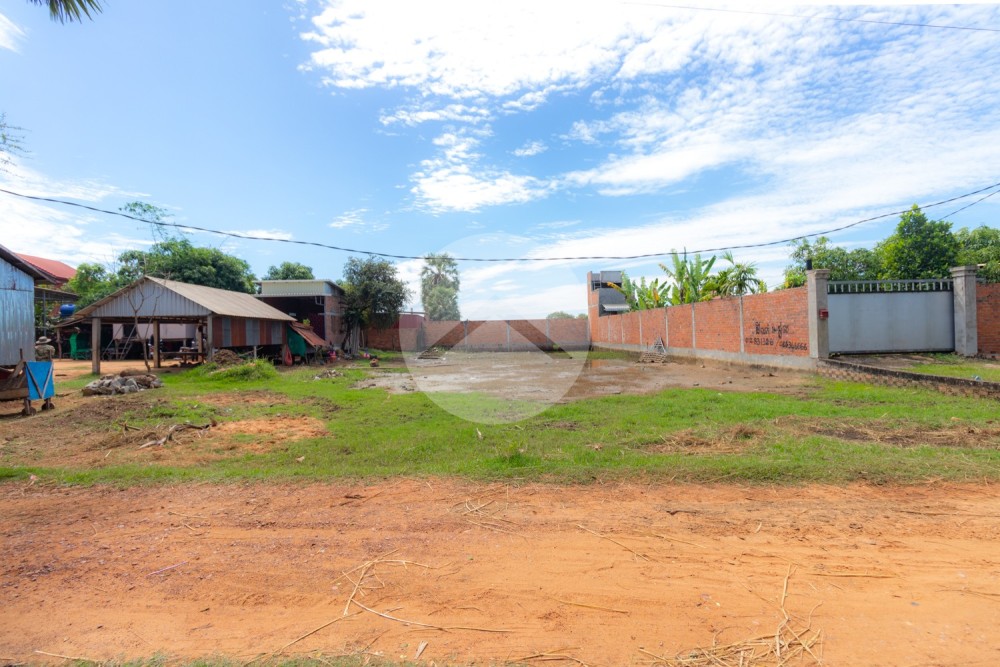 742 Sqm Residential Land For Sale - Chreav, Siem Reap - Image 2