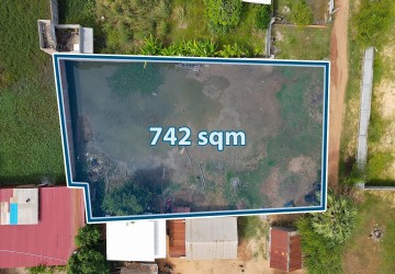 742 Sqm Residential Land For Sale - Chreav, Siem Reap thumbnail