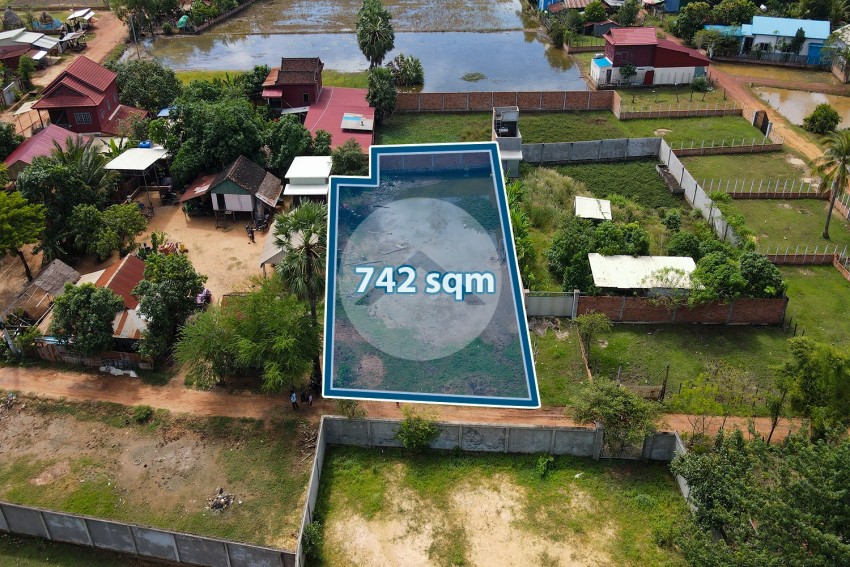 742 Sqm Residential Land For Sale - Chreav, Siem Reap