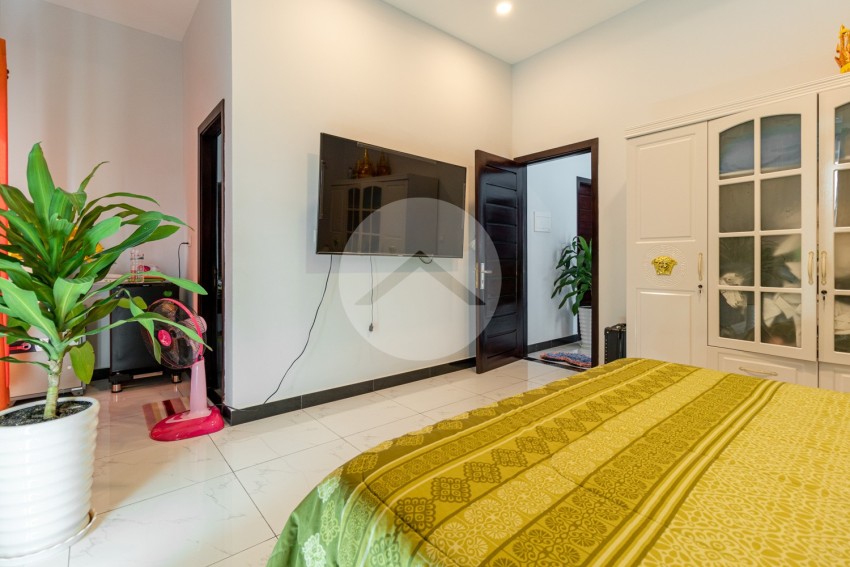 3 Bedroom Villa For Rent - Kandaek, Siem Reap