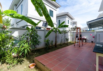 3 Bedroom Villa For Rent - Kandaek, Siem Reap thumbnail