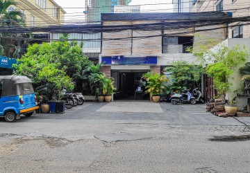 600 Sqm Commercial Space For Rent - BKK1, Phnom Penh thumbnail