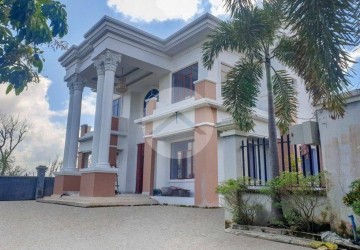 11 Bedroom Villa For Sale - Preaek Pra, Phnom Penh thumbnail