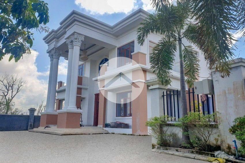 11 Bedroom Villa For Sale - Preaek Pra, Phnom Penh