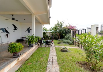 2 Bedroom Villa With Pool For Sale - Chreav, Siem Reap thumbnail