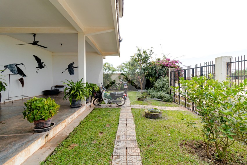 2 Bedroom Villa With Pool For Sale - Chreav, Siem Reap