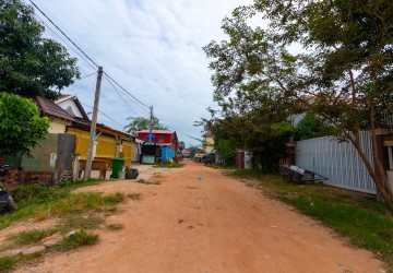 3 Bedroom House For Sale - Svay Dangkum, Siem Reap thumbnail