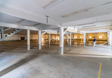 1,680 Sqm Warehouse For Rent - Toul Kork, Phnom Penh thumbnail