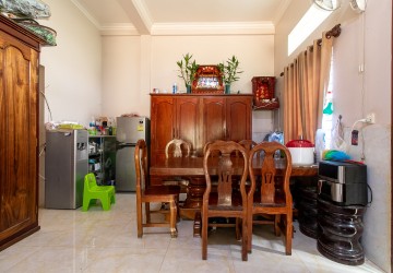 11 Bedroom Guesthouse For Rent - Svay Dangkum , Siem Reap thumbnail