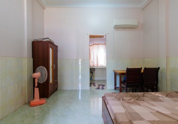 11 Bedroom Guesthouse For Rent - Svay Dangkum , Siem Reap thumbnail