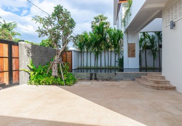 3 Bedroom Villa For Rent - Svay Dangkum, Siem Reap thumbnail