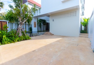 3 Bedroom Villa For Rent - Svay Dangkum, Siem Reap thumbnail