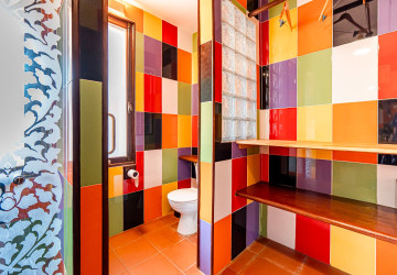 8 Bedroom Boutique Hotel For Rent - Svay Dangkum, Siem Reap thumbnail