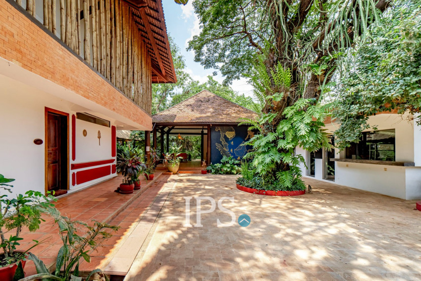 8 Bedroom Boutique Hotel For Rent - Svay Dangkum, Siem Reap