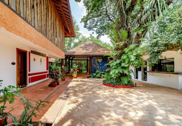 8 Bedroom Boutique Hotel For Rent - Svay Dangkum, Siem Reap thumbnail