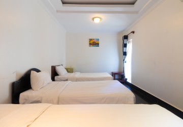 20 Bedroom Hotel For Sale - Slor Kram, Siem Reap thumbnail