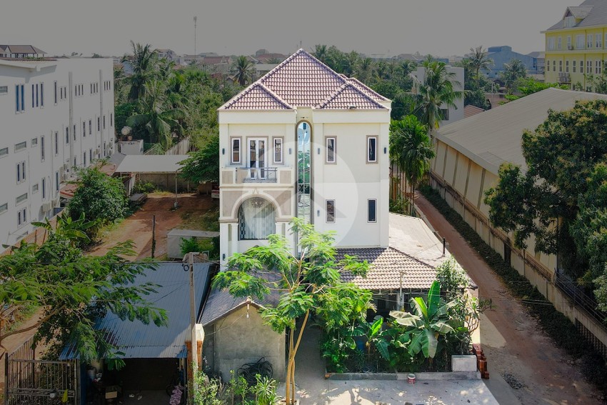 20 Bedroom Hotel For Sale - Slor Kram, Siem Reap