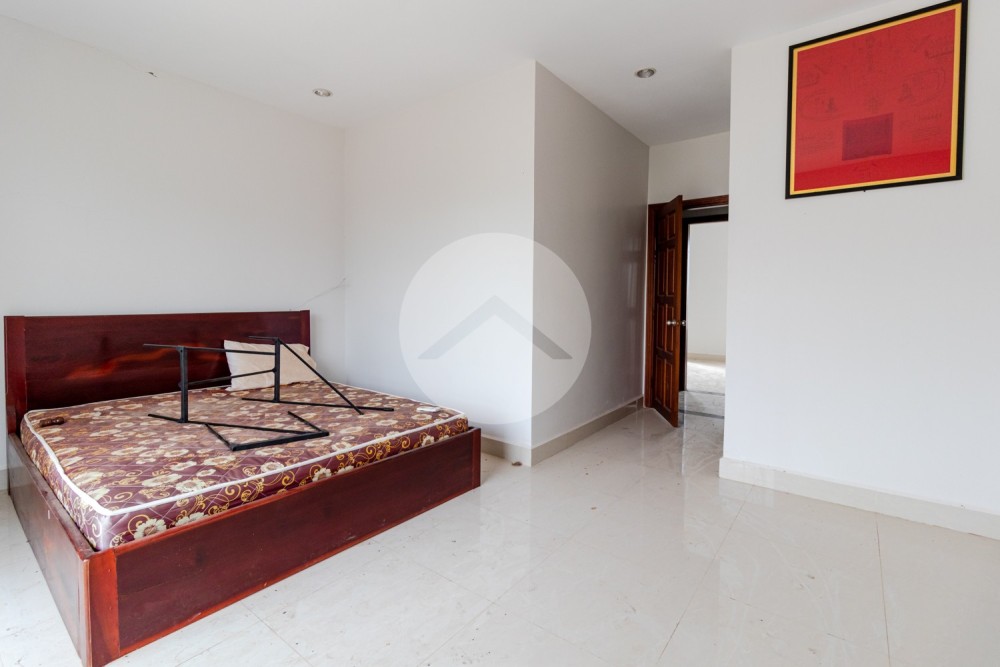 3 Bedroom House For Rent - Svay Dangkum, Siem Reap - Image 16