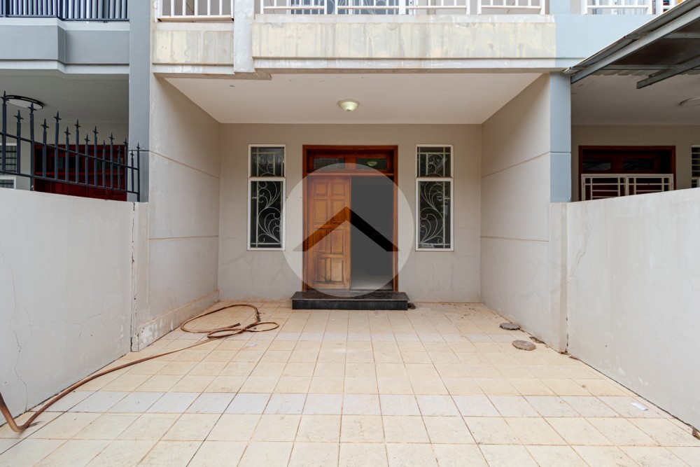 3 Bedroom House For Rent - Svay Dangkum, Siem Reap - Image 14