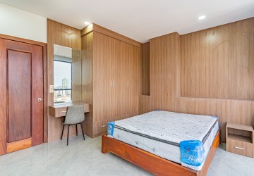 1 Bedroom Serviced Apartment For Rent - Beoung Prolit, Phnom Penh thumbnail