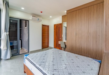 1 Bedroom Serviced Apartment For Rent - Beoung Prolit, Phnom Penh thumbnail