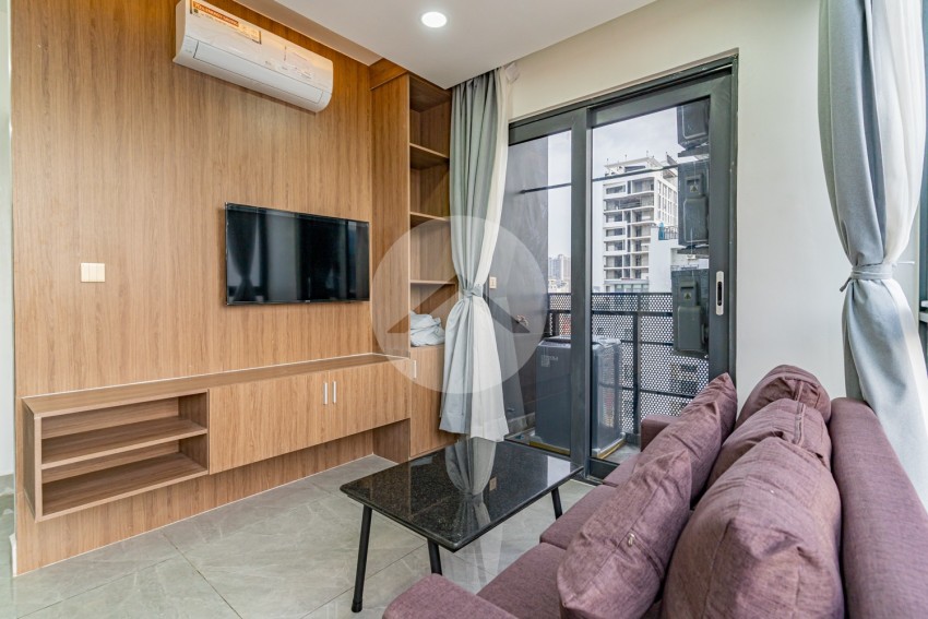 2 Bedroom Serviced Apartment For Rent - Beoung Prolit, Phnom Penh