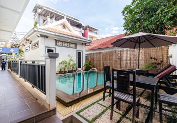 11 Bedroom Guesthouse For Sale - Night Market Area, Svay Dangkum, Siem Reap thumbnail