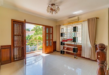 3 Bedroom Villa For Rent - Bassac Garden City, Tonle Bassac, Phnom Penh thumbnail