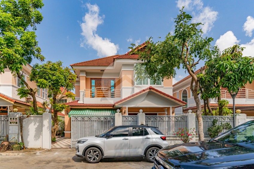 3 Bedroom Villa For Rent - Bassac Garden City, Tonle Bassac, Phnom Penh