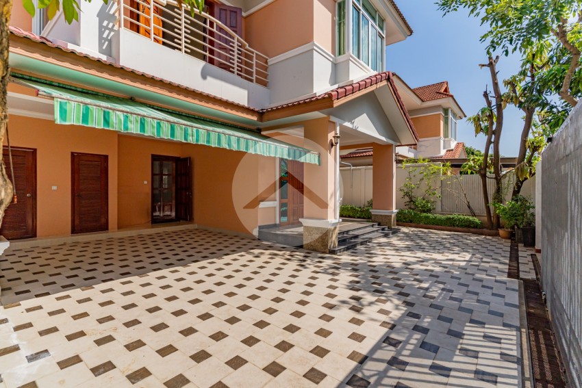 3 Bedroom Villa For Rent - Bassac Garden City, Tonle Bassac, Phnom Penh