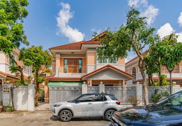 3 Bedroom Villa For Rent - Bassac Garden City, Tonle Bassac, Phnom Penh thumbnail