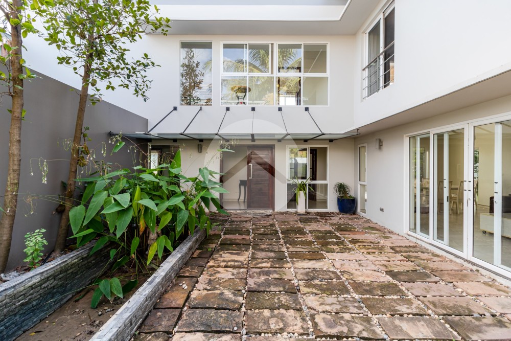 3 Bedroom Villa For Sale - Svay Dangkum, Siem Reap - Image 28