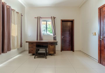 3 Bedroom Villa For Sale - Svay Dangkum, Siem Reap thumbnail